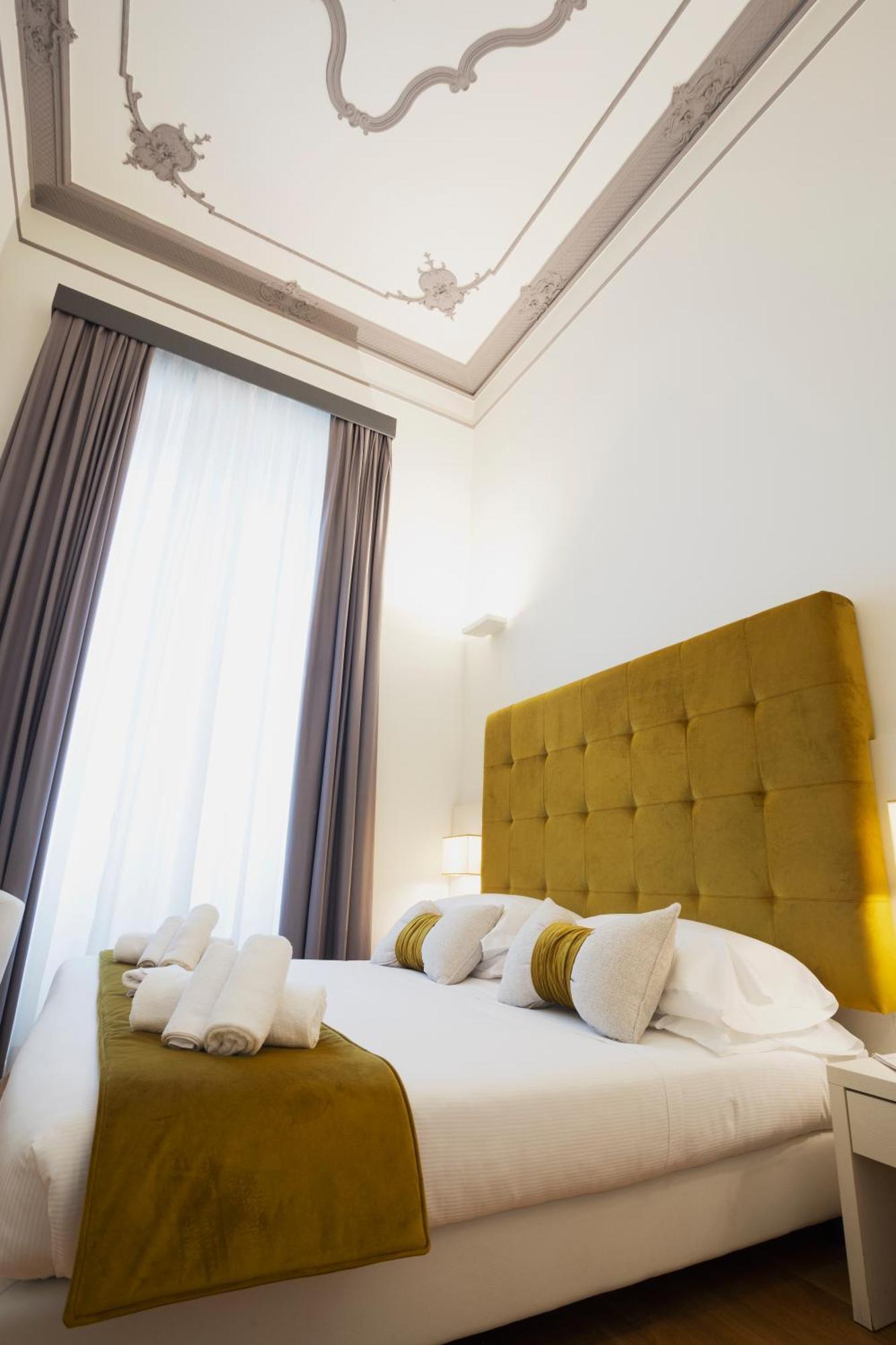 History Suite Essence Rome Extérieur photo