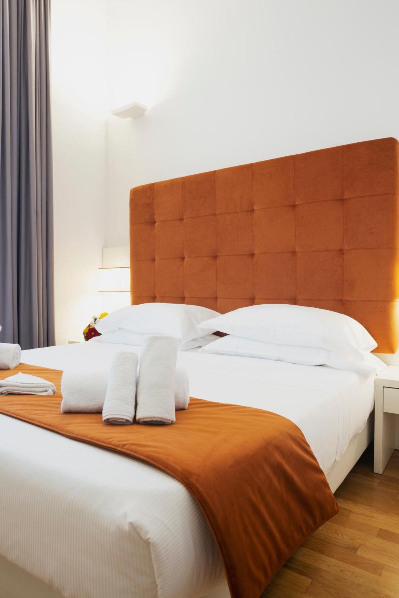 History Suite Essence Rome Extérieur photo