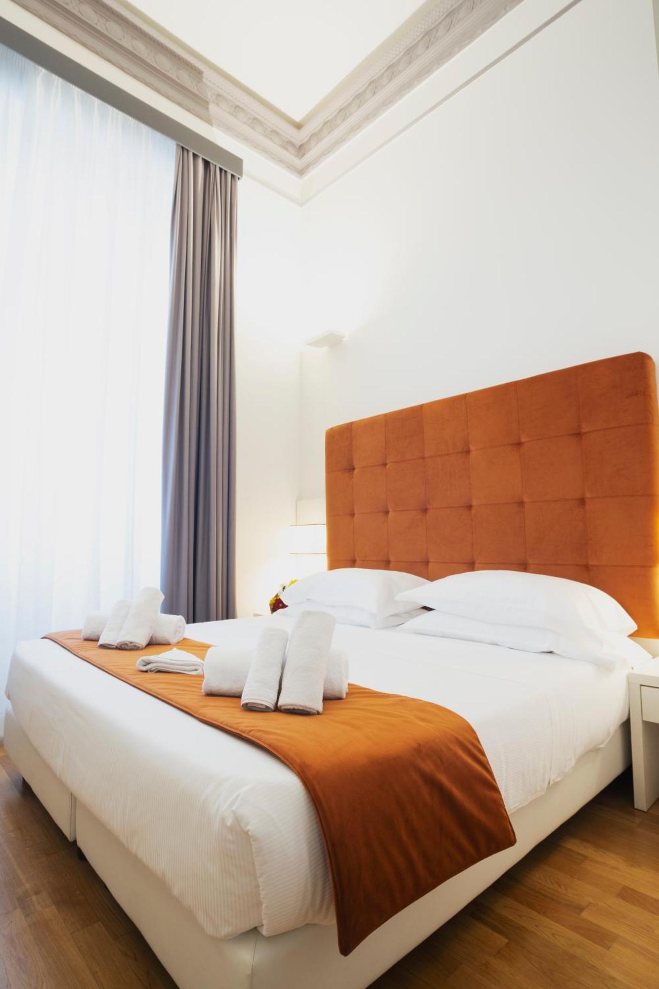 History Suite Essence Rome Extérieur photo